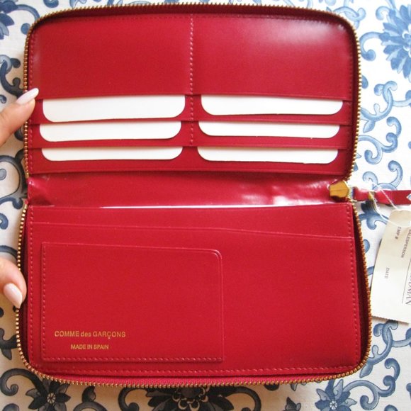 SOLD! RARE New+Tag~ Comme des Garçons Red CLOVER Large Leather Wallet - Picture 4 of 9
